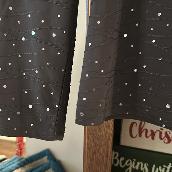 Gray sequined long sleeved blouse - Picture 4 of 6